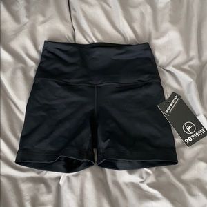 Brand new 90 Degree by Reflex Shorts
